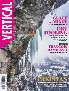 Jaquette Vertical Magazine